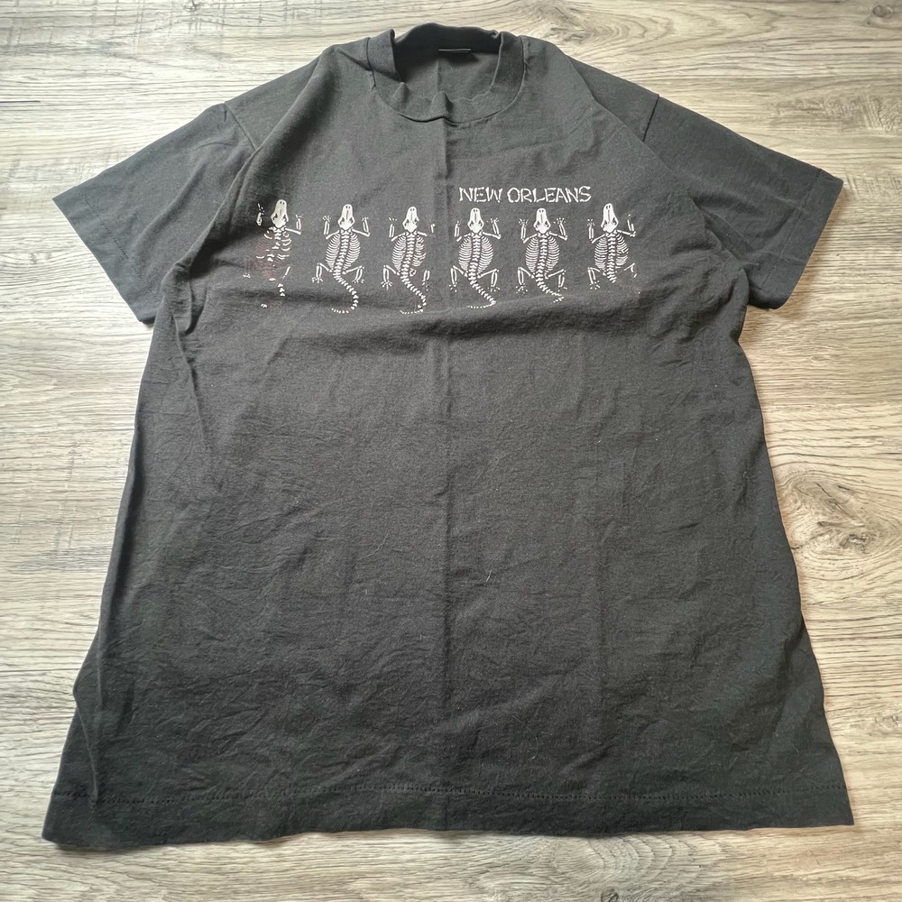 Fruit of the Loom T Shirt Men L Black New Orleans Alligator Skeleton Vintage 90s