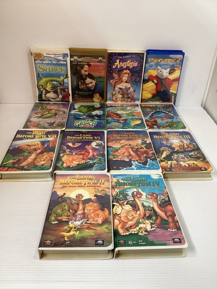Vintage VHS Kids Movie Lot of 14 Tapes, Universal Columbia UAV Pre-Owned