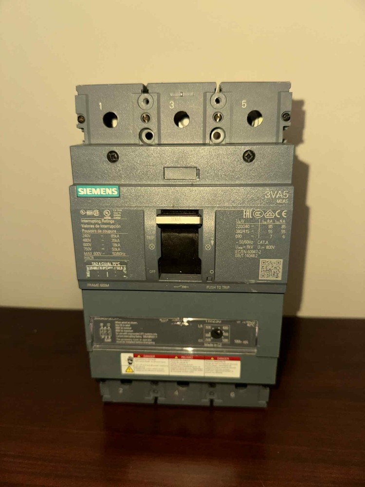 Siemens 3VA5 Molded Case Circuit Breaker 3-Pole 50A 600V Frame 500A Used