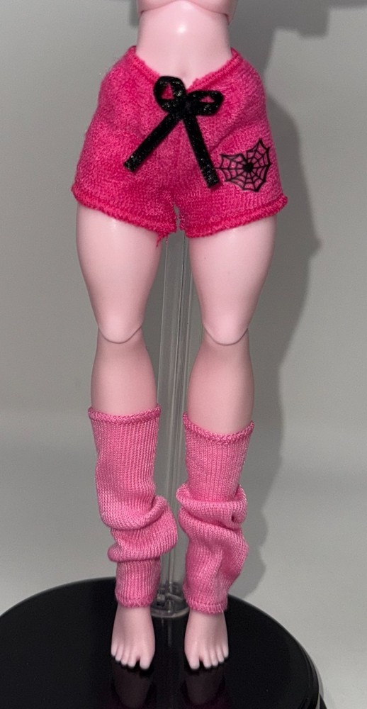 Monster High G3 Skulltimate Mysteries Draculaura Doll Outfit Shorts Leg Warmers
