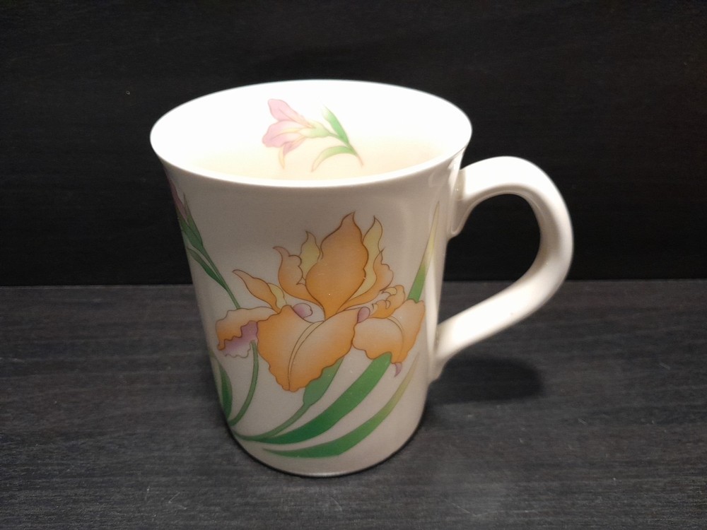 Vintage Otagiri Floral Design Mug. Made in Japan  4