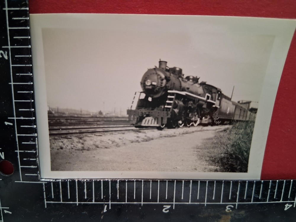 MISSOURI KANSAS & TEXAS RAILROAD 4-6-0 LOCOMOTIVE #??? TRAIN PHOTO 1940's