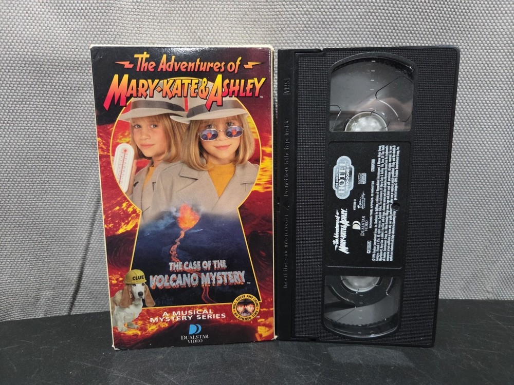 The Adventures of Mary-Kate  Ashley Olsen The Case of the Volcano Mystery (VHS)
