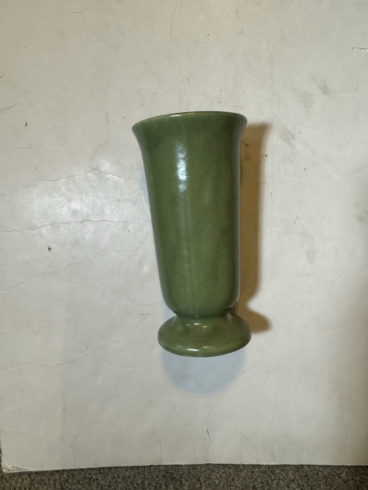 Vintage Green Glazed Vase Pottery 046 USA 10 In.!!!