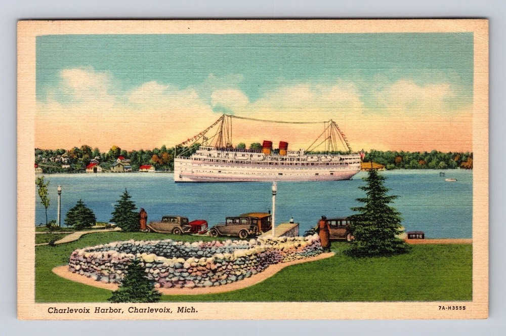 Charlevoix MI-Michigan, Charlevoix Harbor, Antique, Vintage Souvenir Postcard