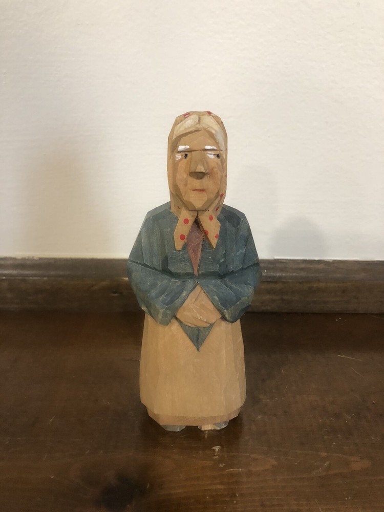 5 Inch Wood Carved Abuela Folk Art Beautiful Grandmother Pixar Style-image