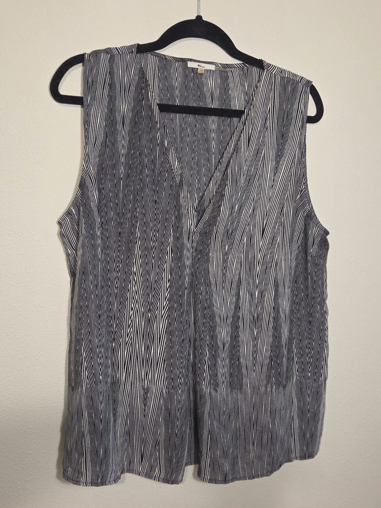Milano Black White Geometric V-Neck Sleeveless Blouse Women's XL