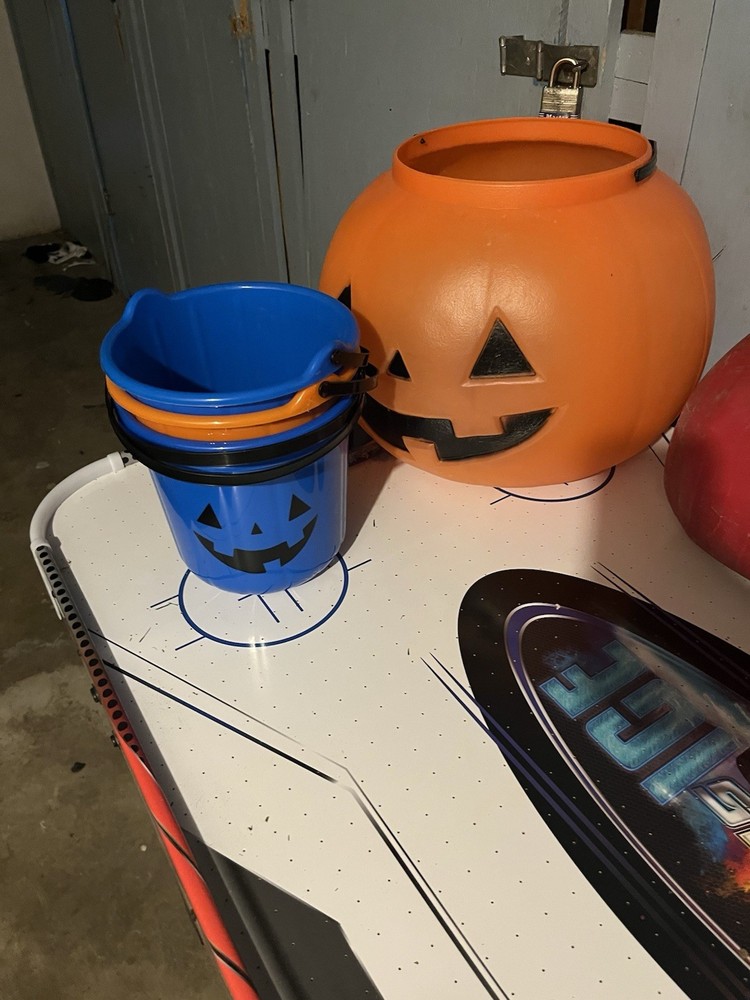 Halloween Plastic Jack-O-Lantern Trick-or-Treat Buckets Lot of 2 Orange/Blue