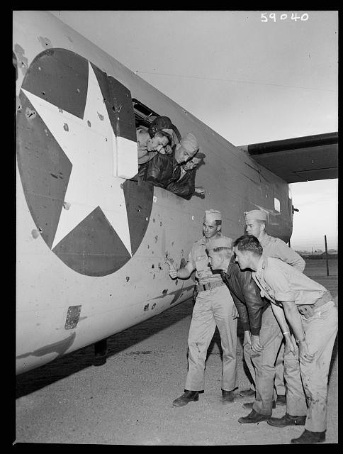 Photo:USAAF B-24 Liberator bomber Nose Art 1940s