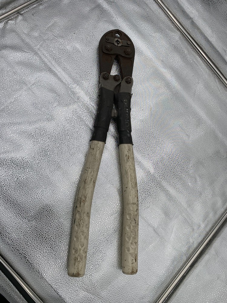 BURNDY MD68 Compression Tool Crimper with BG/D3 Grooves, Hickory Handles