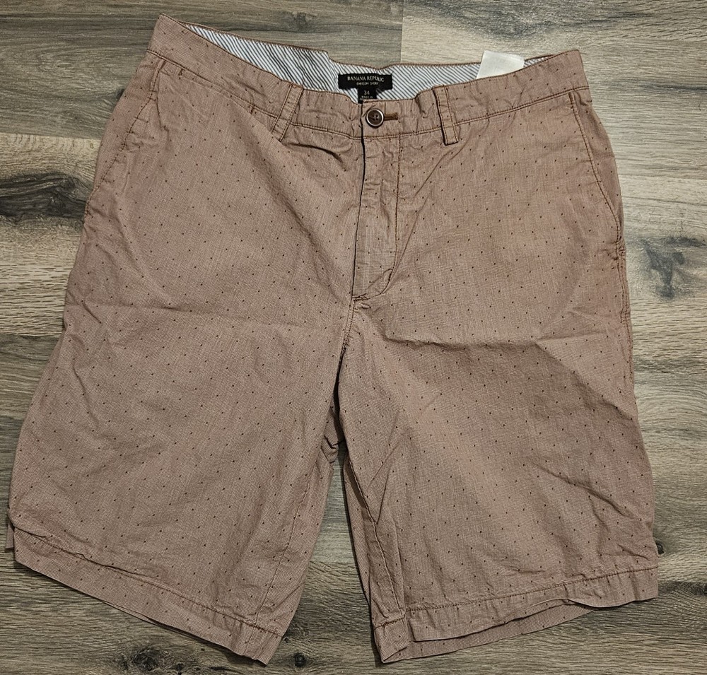 Banana Republic Men's Emerson Chino Red Shorts Size 34