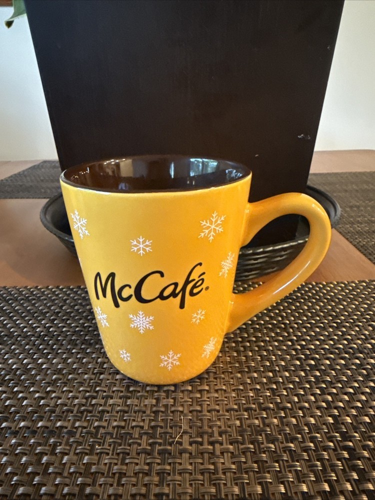 McDonald's McCafé Snowflake White & Yellow Ceramic Coffee Tea Mug