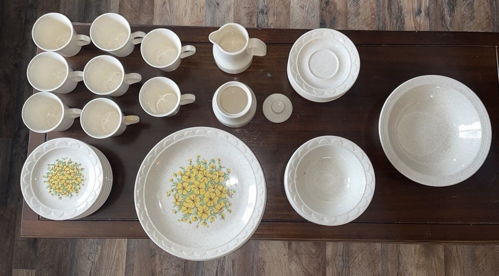 Homer Laughlin Floral Ceramic Dinner Set: Plates Bowls Cups Saucers Round