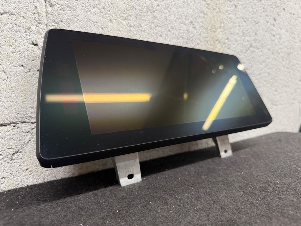 BMW G30 G32 F90 M5 10.25