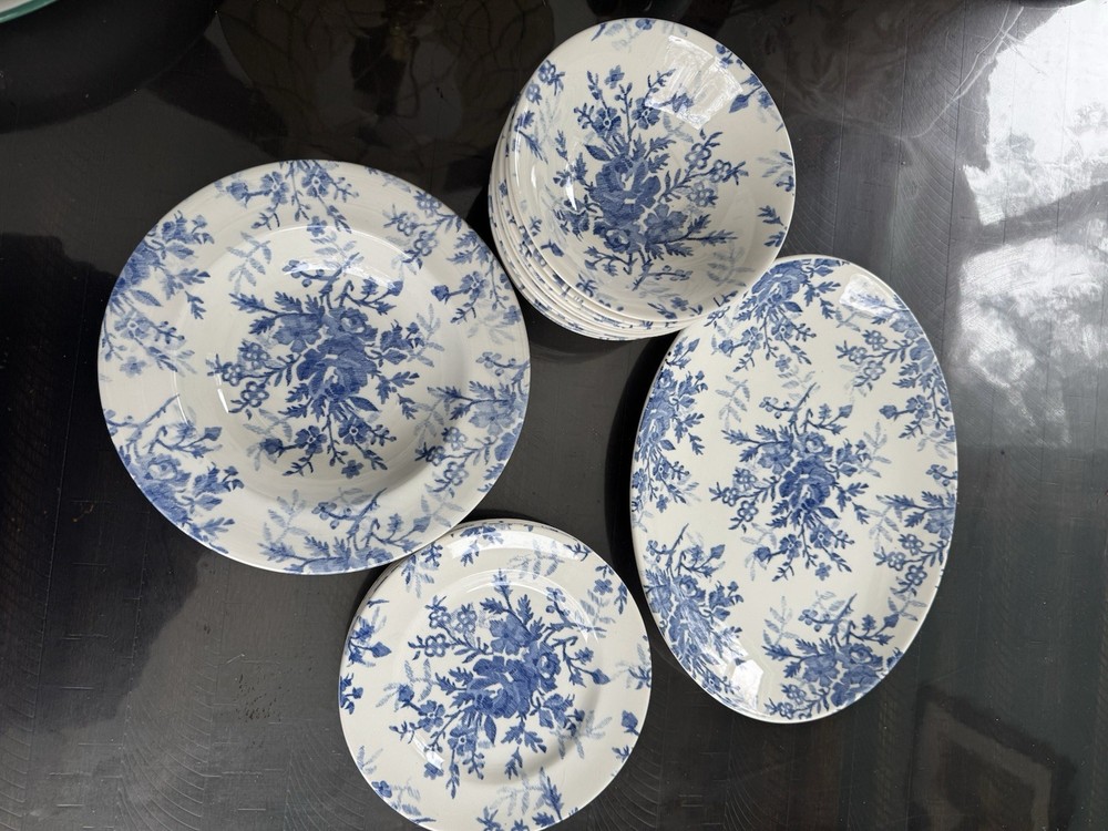 Johnson Brothers Blue Tapestry Dinner Set