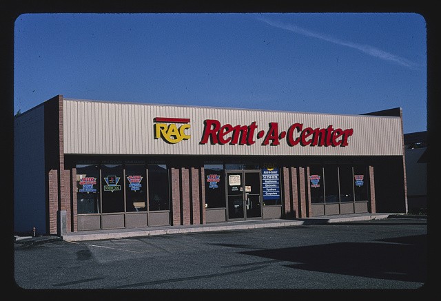 Photo:Pocatello Idaho Yellowstone Ave Rent-A-Center Storefront 2004