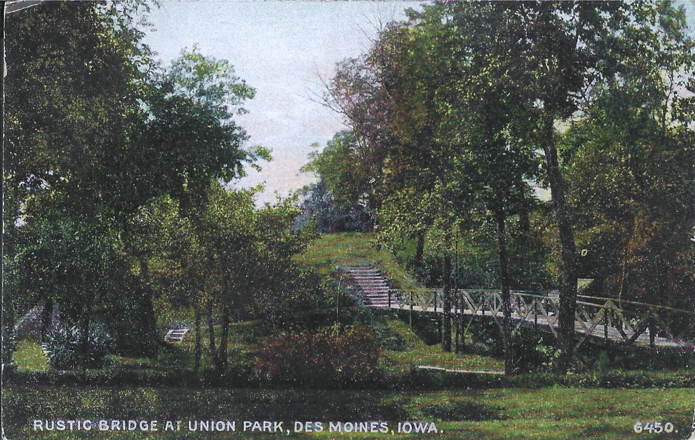 1908 Des Moines Iowa IA ~ Rustic Bridge at Union Park Postcard