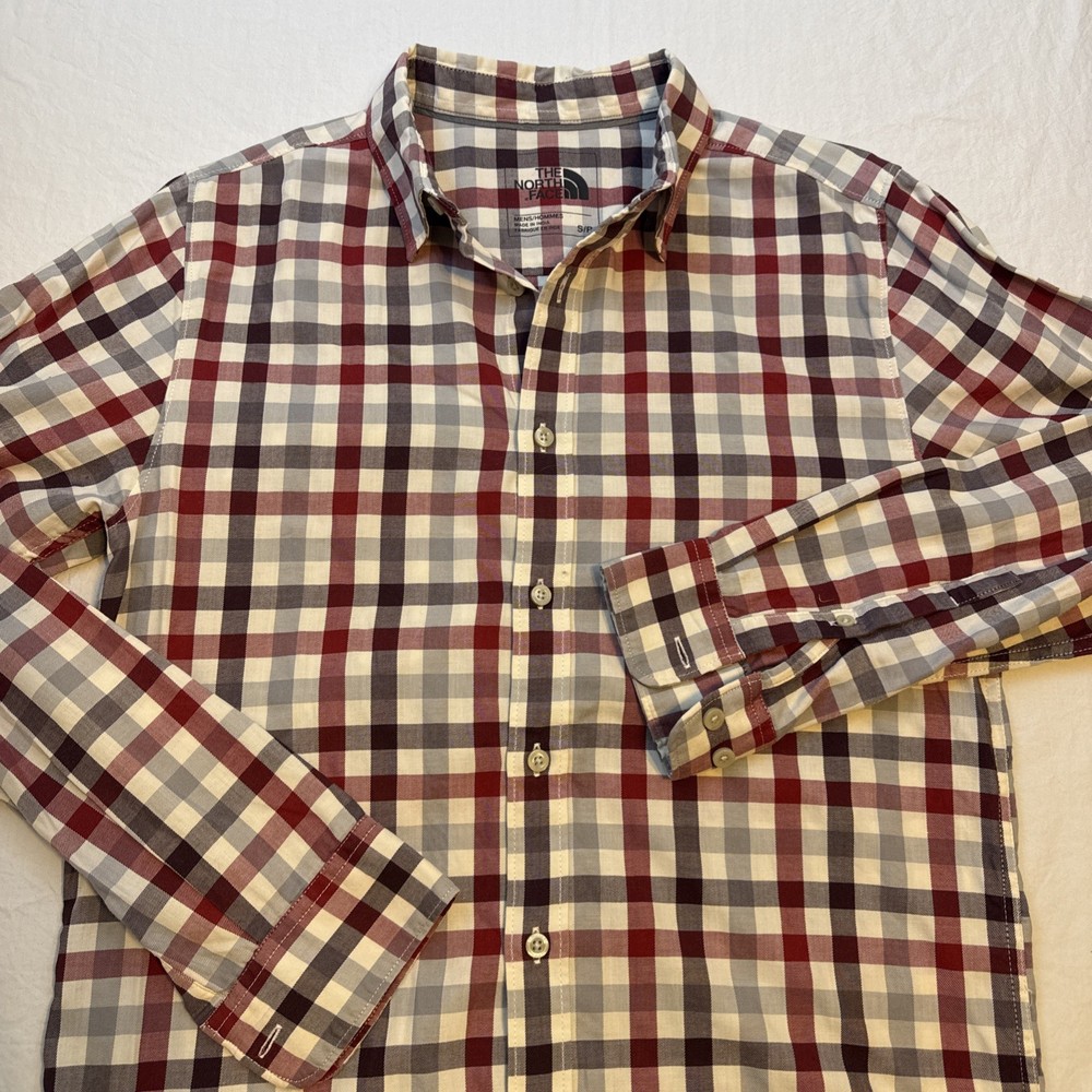 The North Face  Plaid Button UP  Shirt Mens Small RED GRY BLUE Long Sleeve
