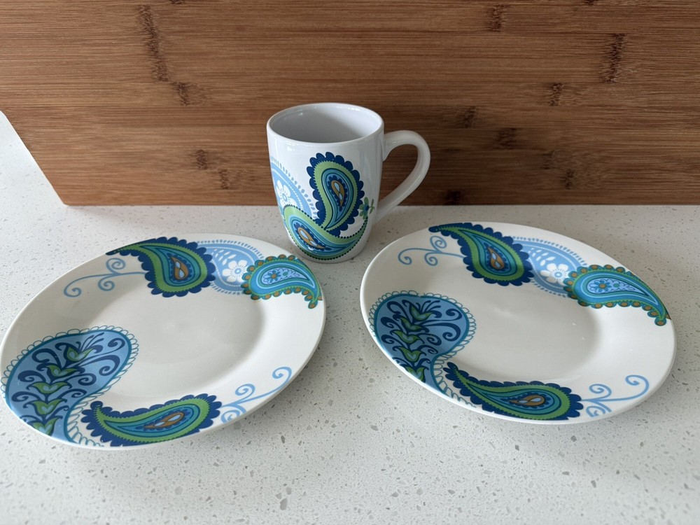 ROYAL NORFOLK Vintage Blue Paisley 8-Inch Plate and Mug Set