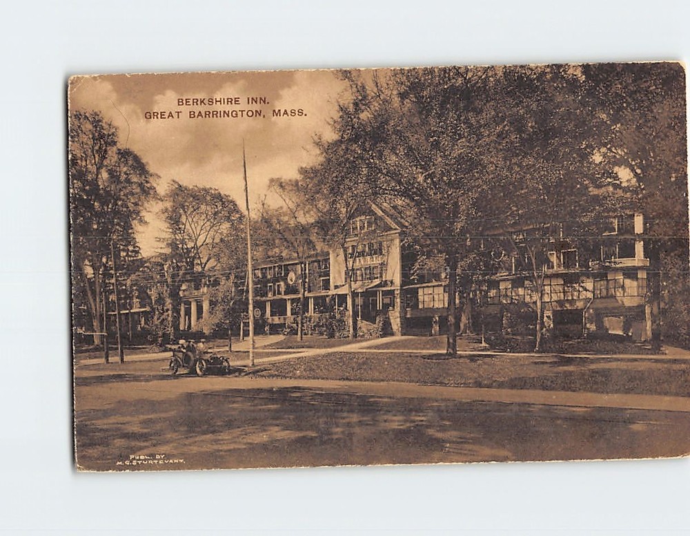 Postcard Berkshire Inn Great Barrington Massachusetts USA