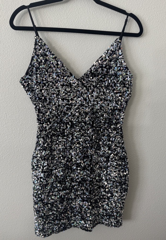 Windsor Woman’s Size M, Mini Dress , Black With Sequin, New Without Tags