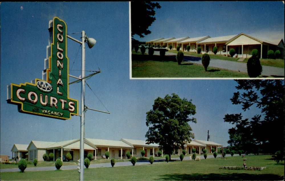 Morrilton Arkansas Colonial Courts Motel two view roadside sign vintage postcard
