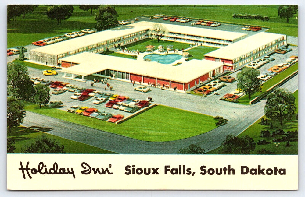 Sioux Falls South Dakota Sd Holiday Inn Hotel Building Pool Vintage Postcard