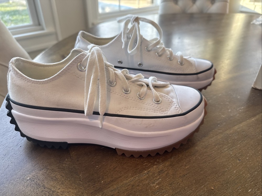 Converse Women's Lift Platform Size 7.5 White
