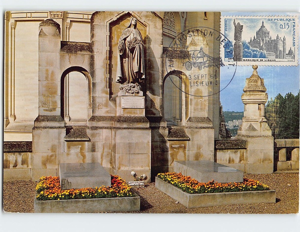 Postcard Les tombeaux Basilique de Lisieux France