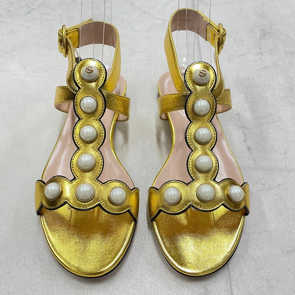 NIB $900 GUCCI GG Logo Metallic Gold Leather Pearl Sandals Size: 35.5