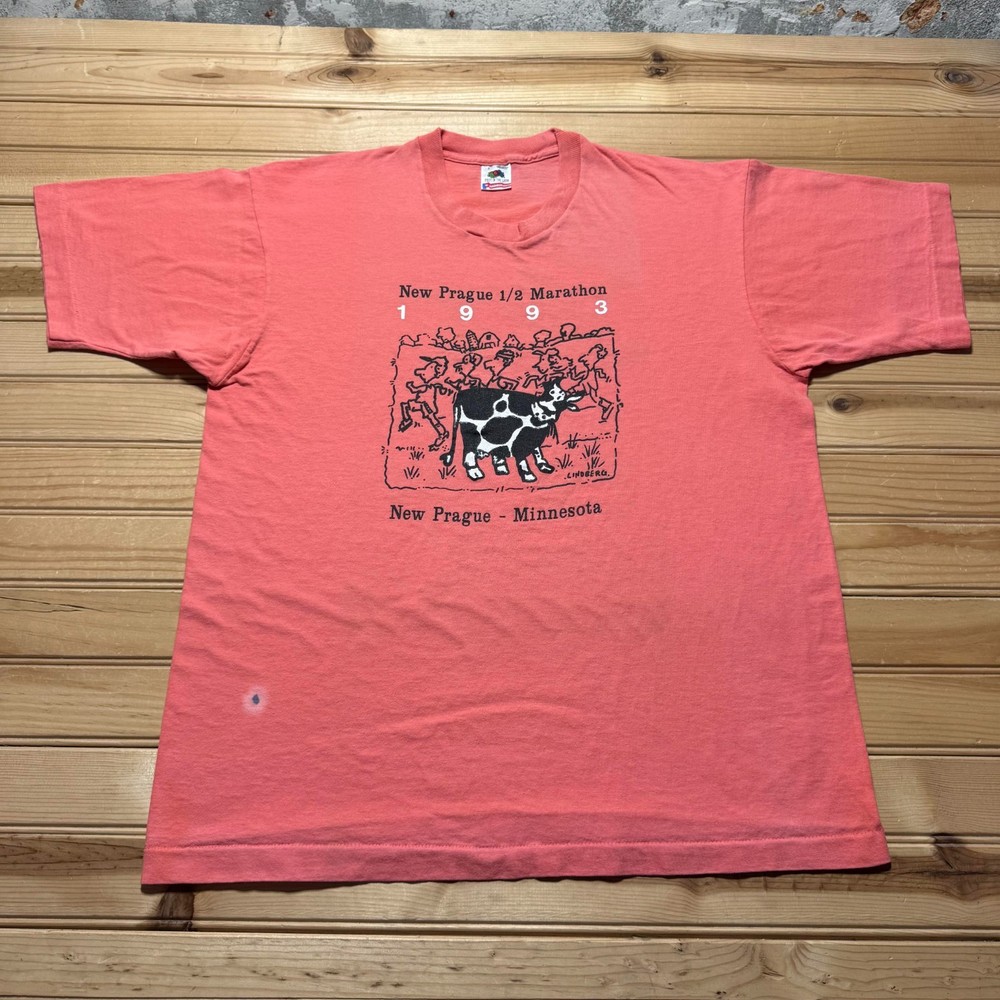 Vintage 1993 New Prague 1/2 Marathon Minnesota Cow Graphic T-Shirt USA - Large