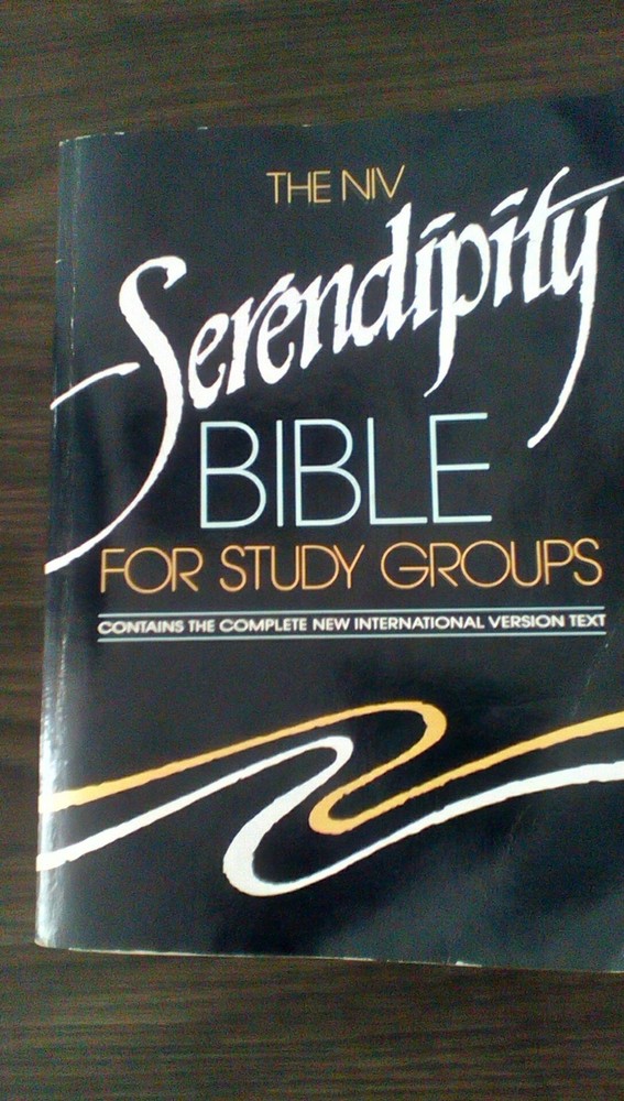 The NIV Serendipity Bible for Study Groups: Contains the Complete New Intern...