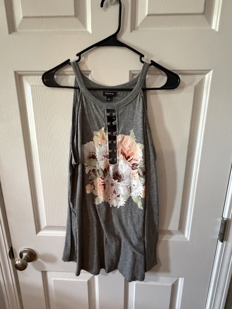 Torrid Gray Floral Round Neck Wide Strap Sleeveless Lightweight Tank Top 1X