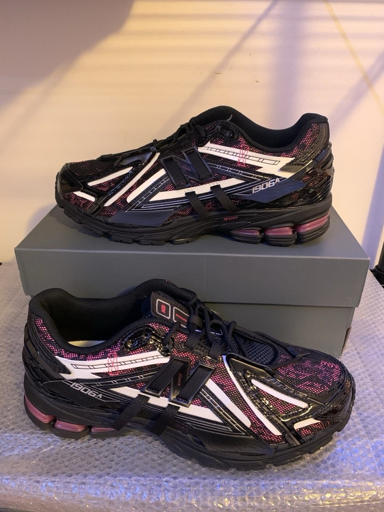 New Balance 1906A Black Dragon Berry U1906AD