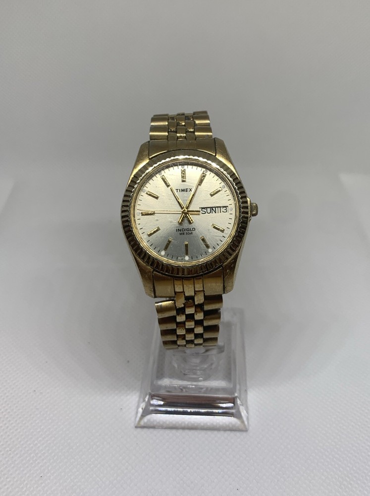 Vintage Timex Indiglo Mens WR 30M Watch Stainless Steel Flex Band Gold Tone