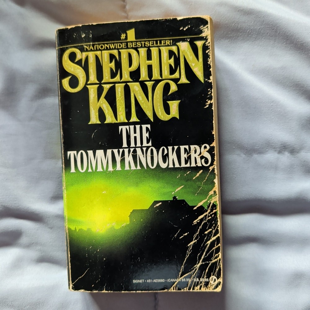 The Tommyknockers by Stephen King ( First Signet Printing Paperback)