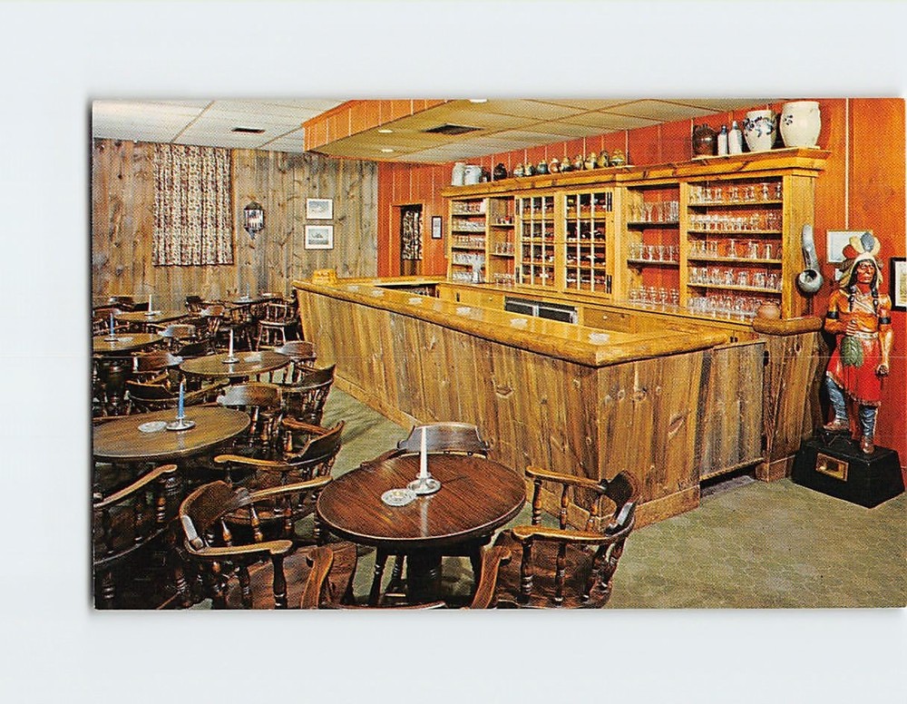 Postcard Tobacco Valley Inn and Motor House Tobago Tap Room Windsor CT USA