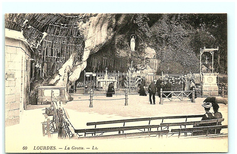 S03-4763, Lourdes, La Grotte, *Postcard