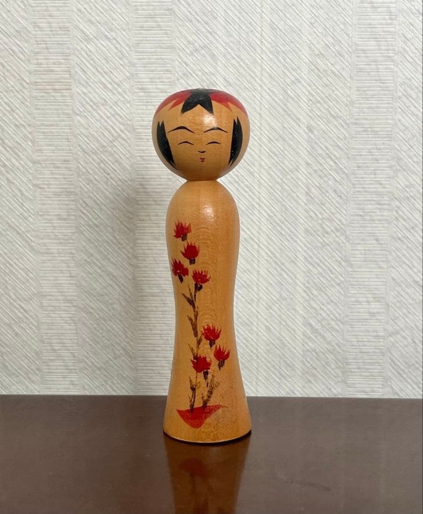 Mariko Kakizawa Small Kokeshi Doll Cute Handcrafted Japanese Collectible