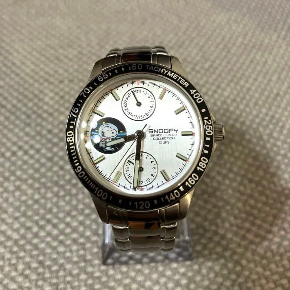 SNOOPY Peanuts Limited Edition Watch No.47/9500 Quartz Battery Replaced 36mm