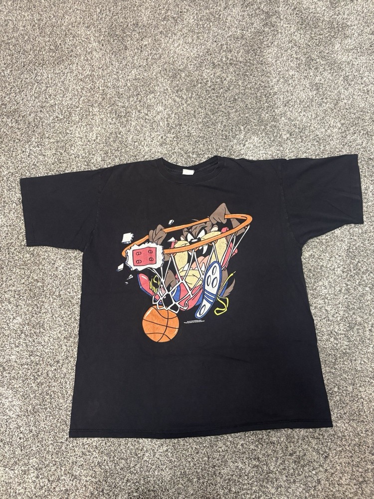 Warner Bros. Tasmanian Devil Looney Tunes Basketball Vintage Men's Black T-Shirt