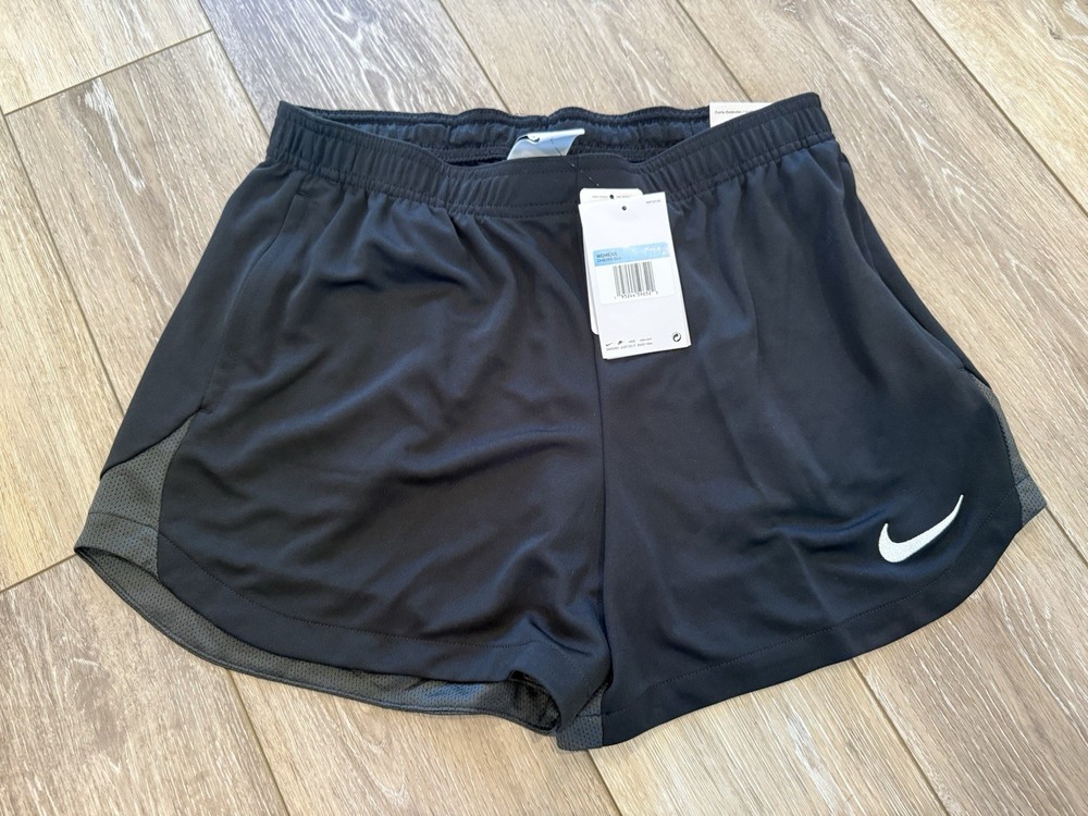 Nike Dri-FIT Academy Pro Soccer Training Short Women's M Black DH9265-014