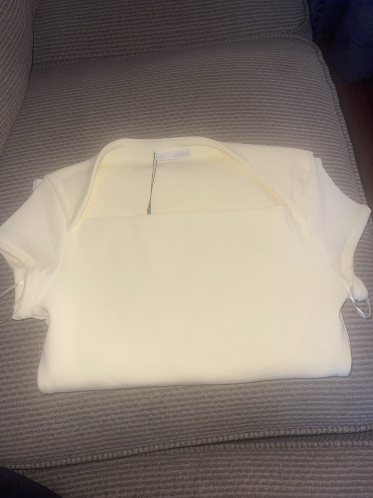 Zara Ivory Short Sleeve Women's Solid Regular T-Shirt Size M
