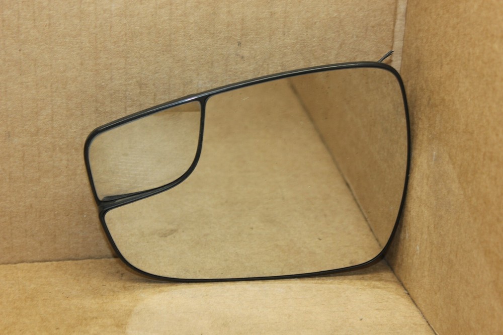 2014-2017 Hyundai Elantra GT Left Driver Side Mirror Glass OEM LH G56