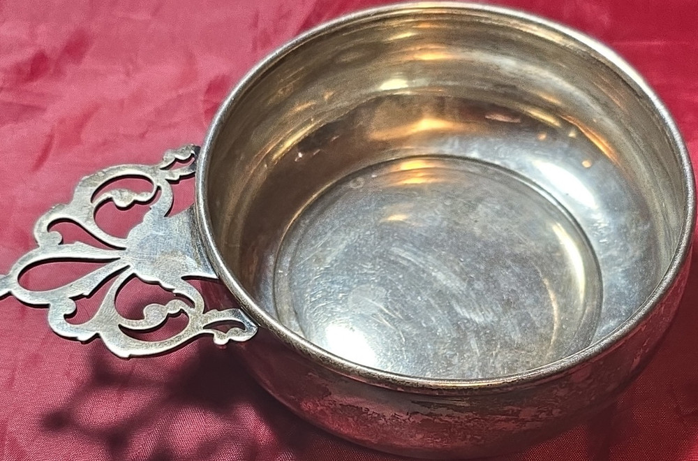 Rice & Lowenstein Sterling Silver Porringer Bowl Keyhole Pierced Handle 106g