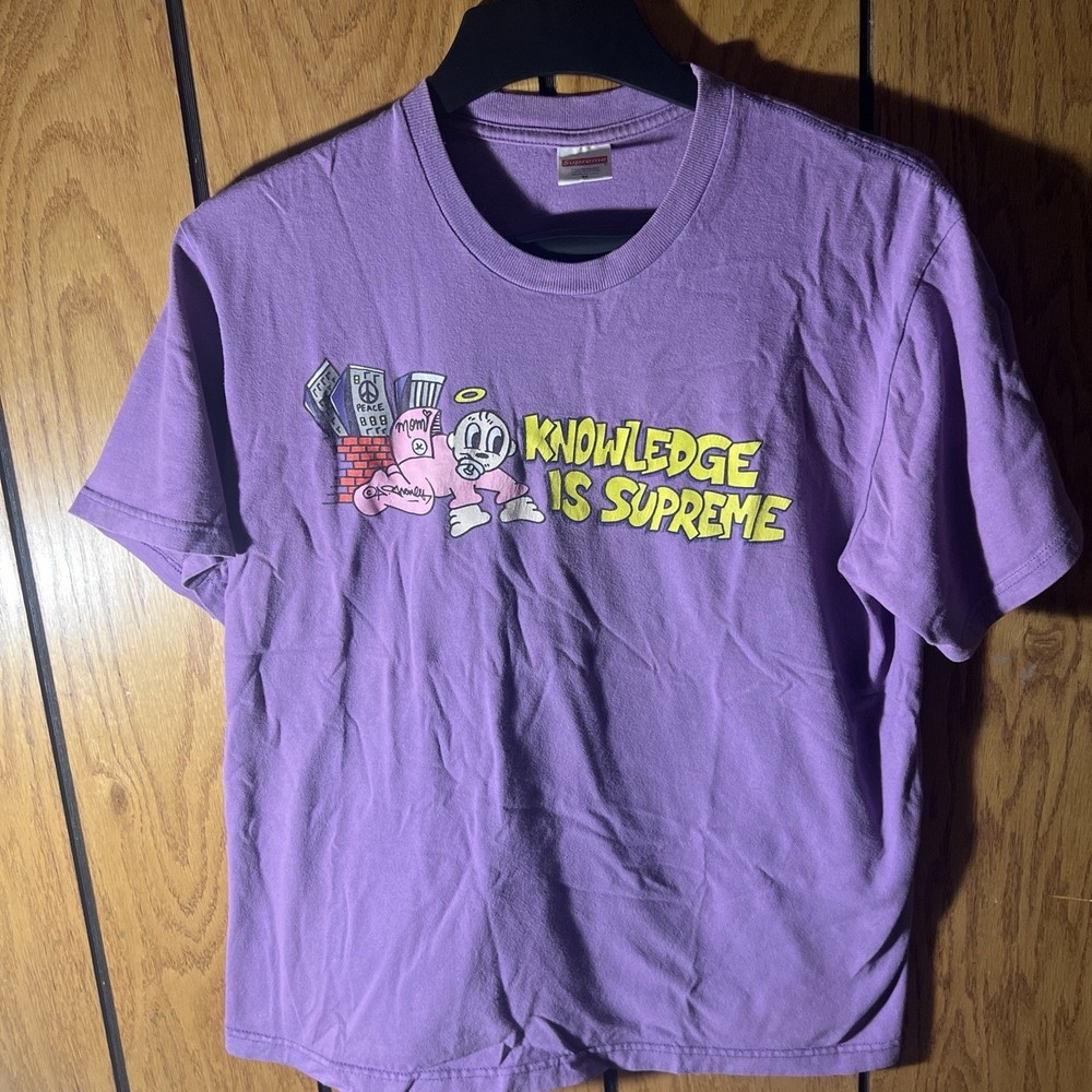 Men's Knowledge Is Supreme Graphic T-Shirt Purple Crew Neck Short Sleeve M