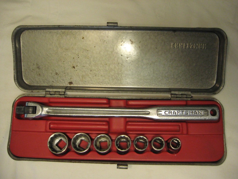USA Craftsman V Series 3/8” drive breaker bar + 7 SAE socket set + metal case