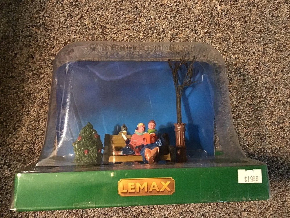 LEMAX Cozy Christmas 2016 Couple On Bench Table Accent #63269-image