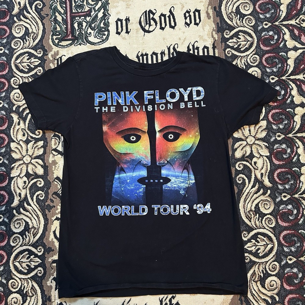 Pink Floyd The Division Bell World Tour '94 Graphic BandT-Shirt Medium
