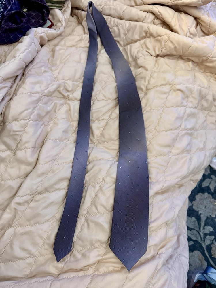 Wembley Men's Tie Gray Polka Dot Pattern